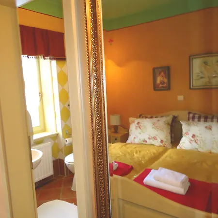 מלון Vitranc Boutique 4*